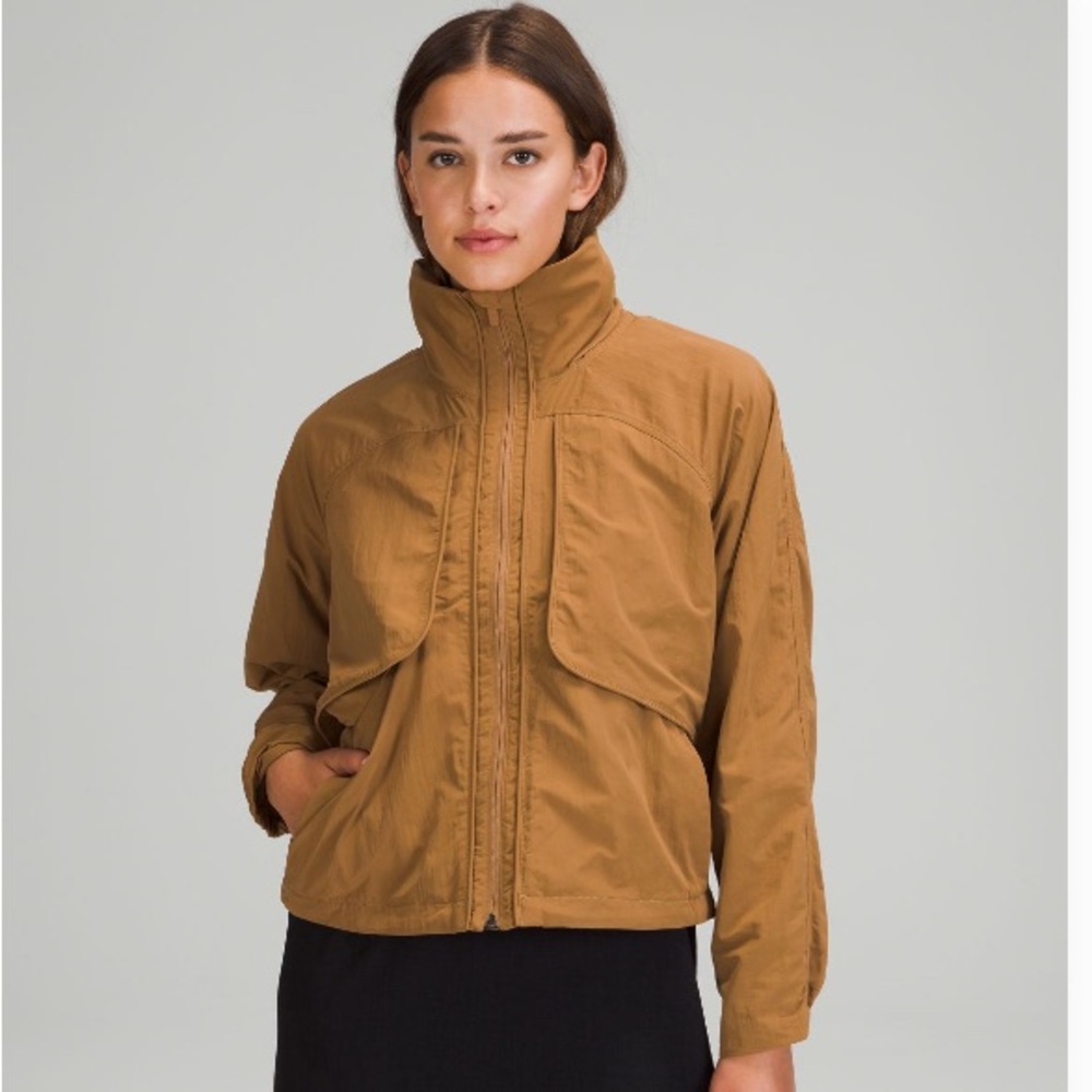 Lululemon Always Effortless Jacket - beige - Size 4 - EUC